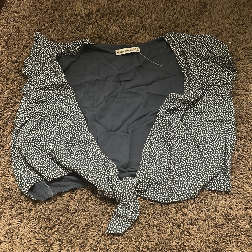 never worn cropped blazer